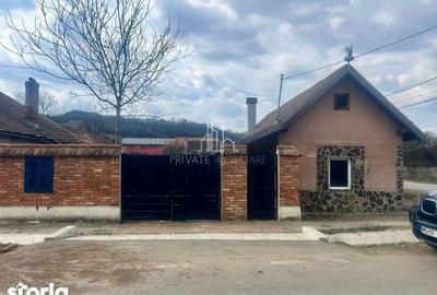 Casă cu 2 camere cu Teren 582 Mp în Saschiz - 5