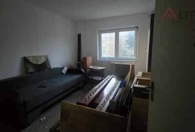 COMISION 0! Apartament 2 camere etaj 2 cu balcon Liceul Militar - 4