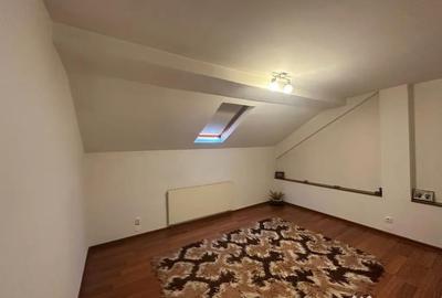Casă cu 5 camere cu Teren 172 Mp în Central - 8