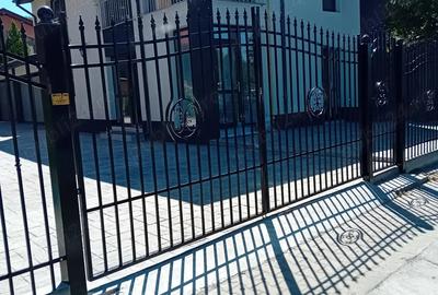 Spațiu comercial, de 100 mp, în Central - 9