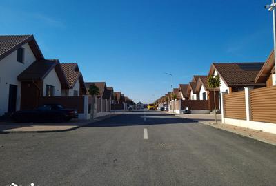 Casă cu 4 camere cu Teren 300 Mp în Central - 5