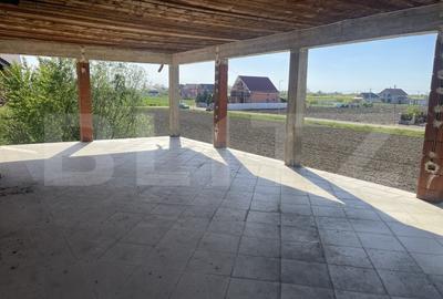 Casa de vanzare | 384mp construiti | Botiz