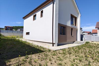Casă individuală cu 5 camere cu Canalizare în Chinteni - 2
