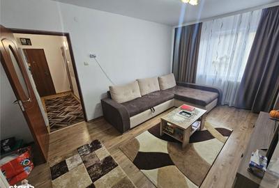 Apartament cu 3 camere semidecomandat în Central - 2