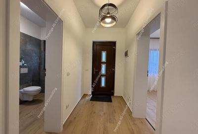 Casă cu 5 camere cu Teren 295 Mp în Giroc - 2