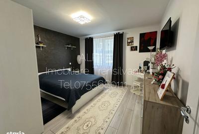 Casă cu 4 camere în Central - 2
