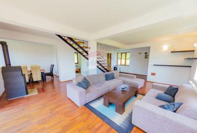 Vila de vanzare cu priveli?te superba Cicarlau - 1