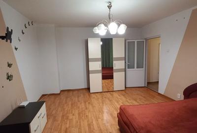 Garsonieră decomandată în Exterior Vest - 4