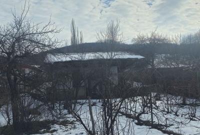 Casă cu 4 camere în Ghiocel - 2