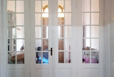 Piata Unirii - Calea Calarasilor - Mantuleasa parter de vila elegant si curte - 5