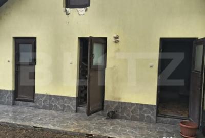 Casă cu 7 camere cu Teren 1600 Mp în Bâra - 9