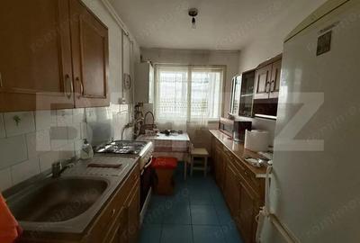 Apartament 3 camere, 65.50 mp, zona Vest - 1