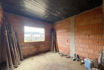 Duplex cu 5 camere cu Teren 370 Mp în Urseni - 3