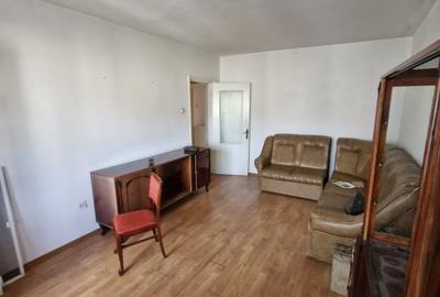 Apartament 3 camere - Comanesti, central. - 6