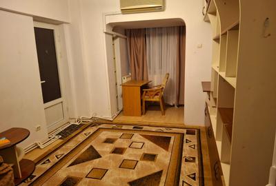 Apartament cu 3 camere decomandat în Păcurari - 2
