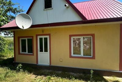 Casă cu 2 camere cu Teren 1200 Mp în Schitu Duca - 4