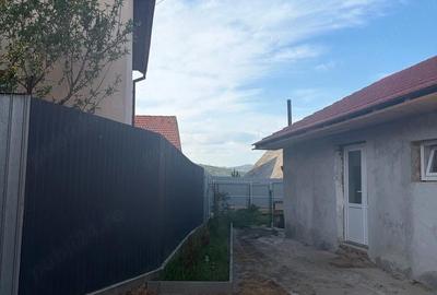 Casă cu 3 camere cu Teren 303 Mp în Aurel Vlaicu - 2