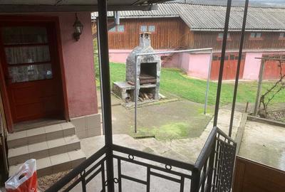 Casa solida, pozitie perfecta - 5