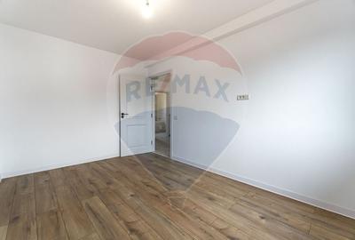 Casă cu 8 camere cu Teren 500 Mp în Tărlungeni - 54