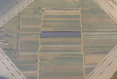 Spațiu comercial, în Racovița