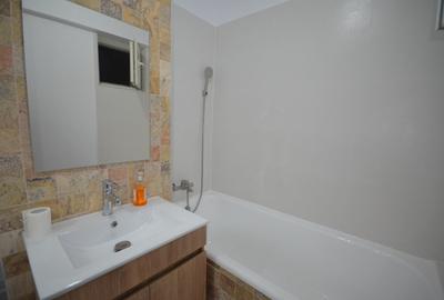 Apartament cu 3 camere decomandat în Colentina - 1