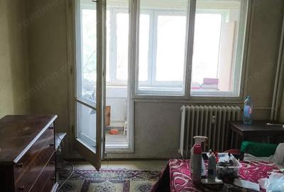 Apartament 2 camere decomandat, etajul 5 din 10