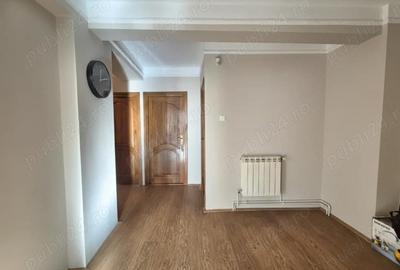 Apartament cu 3 camere decomandat în Central - 2