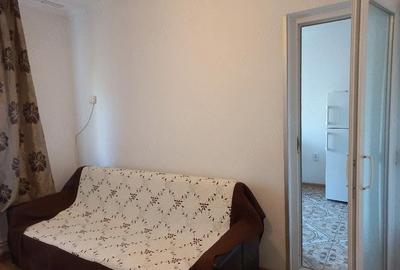Garsonieră decomandată în Micro 12 - 3