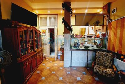 Apartament cu 3 camere decomandat în Decebal