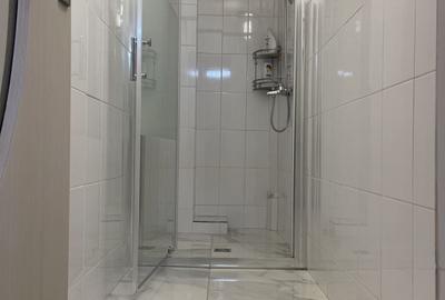 Casă cu 9 camere cu Teren 711 Mp în Central - 18