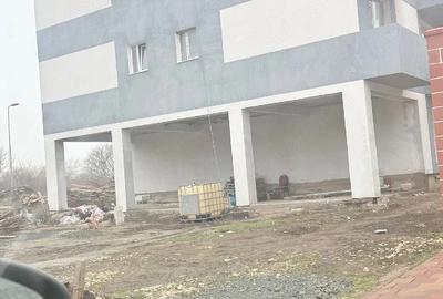 Spațiu comercial, de 95 mp, în Central - 1