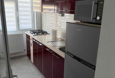 Apartament cu 2 camere semidecomandat în Micro 6 - 3