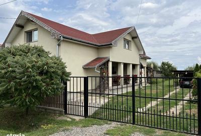 Casă cu 4 camere în Lazuri - 6