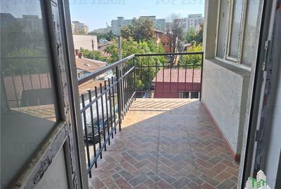 Casa de vanzare, singur in curte in zona Tei - 20