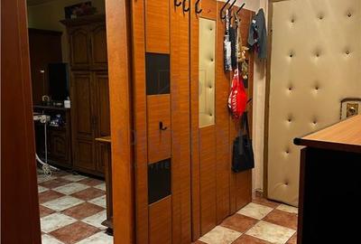 Apartament cu 4 camere decomandat, mobilat în Circumvalațiunii - 13