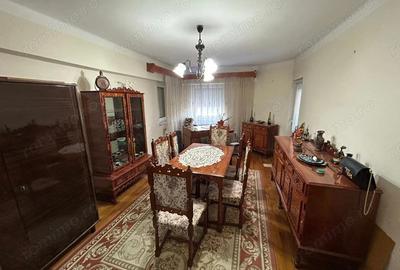 Apartament cu 3 camere decomandat în Central - 3