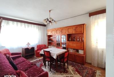 Apartament cu 3 camere în Gară