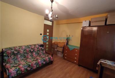 Apartament cu 3 camere decomandat în Mărășești - 12