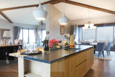 Casă cu 7 camere în Rediu - 9