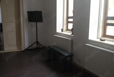 Casă cu 6 camere cu Teren 298 Mp în Corabia - 10