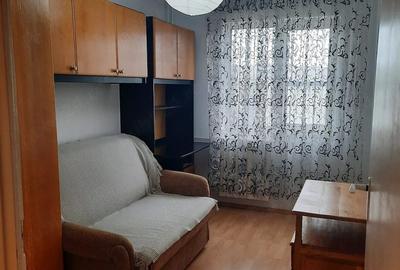Apartament cu 3 camere decomandat în Malu Roșu - 4