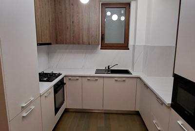 Apartament cu 3 camere semidecomandat, mobilat în 13 Septembrie - 3