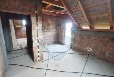 Casă cu 5 camere cu Teren 6400 Mp în Copalnic-Mănăștur - 9