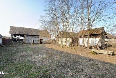 Casă cu 4 camere semidecomandat în Tiream - 7