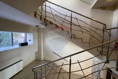 Spațiu comercial, de 400 mp, în Foișorul de Foc - 2