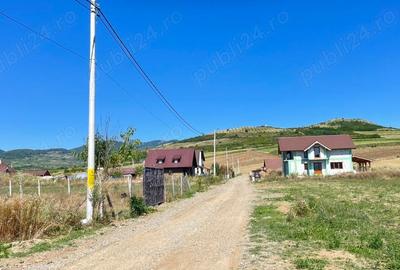 Teren de 1020 mp, în Ighiu - 4