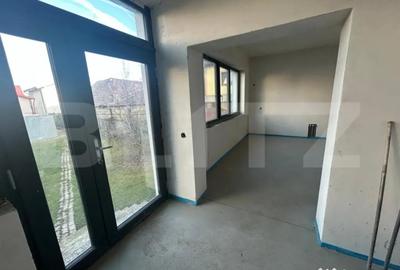 Casă cu 7 camere cu Teren 600 Mp în Micro 6 - 4
