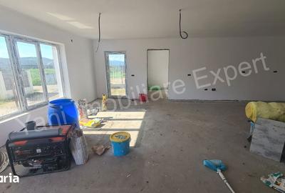 Casă cu 3 camere cu Teren 251 Mp în Central - 10
