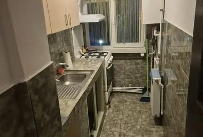 Apartament 3 camere de vanzare , Etaj 2 Bal?, str. Nicolae Balcescu nr. 177 - 1