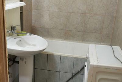 Garsonieră decomandată în Exterior Vest